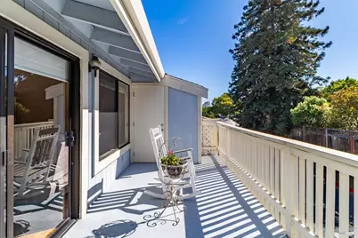 331 East T Street, Benicia, CA 94510 - Photo 18