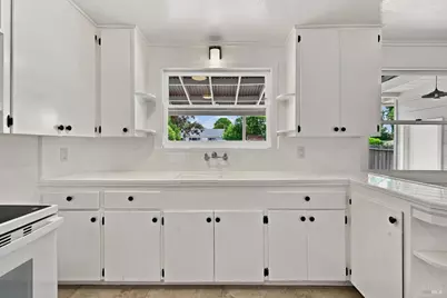706 Brigham Avenue, Santa Rosa, CA 95404 - Photo 8