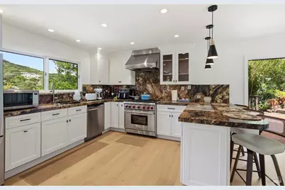 583 Fairway Drive, Novato, CA 94949 - Photo 22