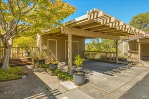 12 Chaucer Ct, Mill Valley, CA 94941 - Photo 2
