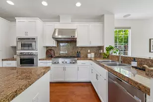 3 Buckhorn Ct, San Rafael, CA 94903 - Photo 12