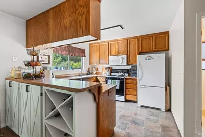 849 Falcon Way, Healdsburg, CA 95448 - Photo 6