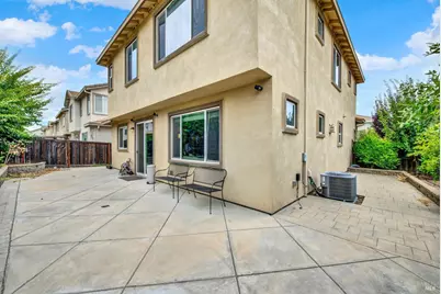 1000 Carlisle Court, Vacaville, CA 95688 - Photo 34