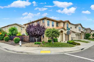 1000 Carlisle Ct, Vacaville, CA 95688 - Photo 2