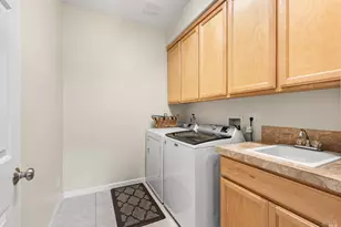 110 John Roberts Dr, Cotati, CA 94931 - Photo 16
