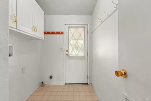 4691 Circle Dr, Santa Rosa, CA 95409 - Photo 26