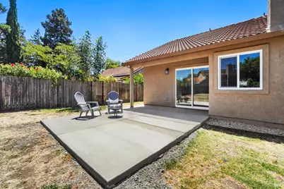 2771 Woodmont Court, Fairfield, CA 94533 - Photo 30