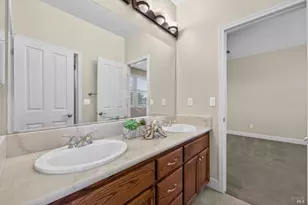 1066 Winterwood Dr, Fairfield, CA 94533 - Photo 62