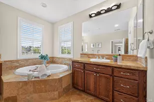 1066 Winterwood Dr, Fairfield, CA 94533 - Photo 56