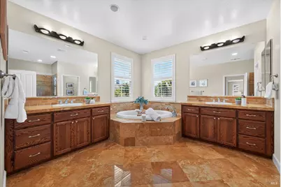 1066 Winterwood Drive, Fairfield, CA 94533 - Photo 54