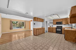 106 Clayton Cir, Vacaville, CA 95687 - Photo 12