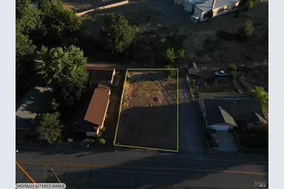 563 Shasta Avenue, Weed, CA 96094 - Photo 2