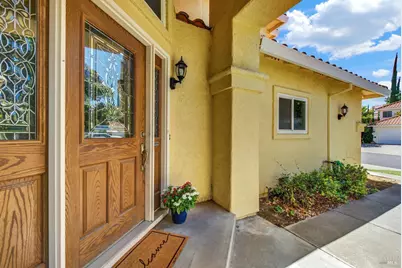 107 Bald Eagle Drive, Vacaville, CA 95688 - Photo 4