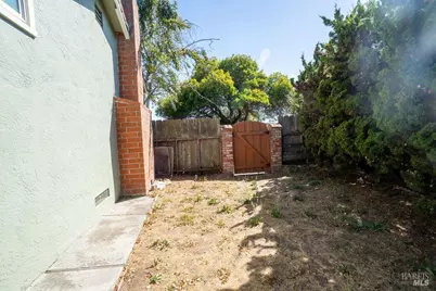2015 Southwood Drive, San Pablo, CA 94806 - Photo 26