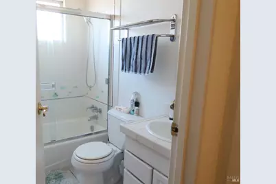 303 Dahlia Street, Fairfield, CA 94533 - Photo 26