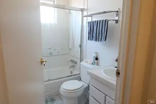 303 Dahlia St, Fairfield, CA 94533 - Photo 26