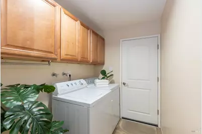 2642 W Pueblo Avenue, Napa, CA 94558 - Photo 30