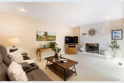 2642 W Pueblo Avenue, Napa, CA 94558 - Photo 4