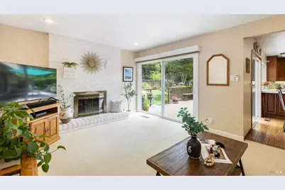 2642 W Pueblo Avenue, Napa, CA 94558 - Photo 12