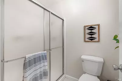 184 Brookdale Drive, Vacaville, CA 95687 - Photo 34