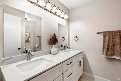 184 Brookdale Drive, Vacaville, CA 95687 - Photo 22