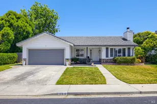 184 Brookdale Dr, Vacaville, CA 95687 - Photo 2