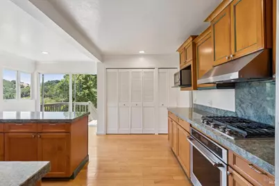 2 Michael Way, San Anselmo, CA 94960 - Photo 32