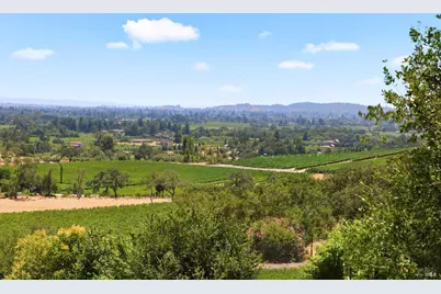 1024 Loma Vista Drive, Napa, CA 94558 - Photo 2