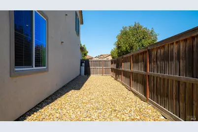 700 Maxwell Road, Vacaville, CA 95687 - Photo 28