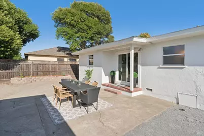 1825 Robin Hood Lane, Santa Rosa, CA 95405 - Photo 28