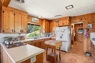 19170 Monahan Creek Rd, Yorkville, CA 95494 - Photo 14