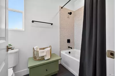 2446 Linwood Avenue, Santa Rosa, CA 95404 - Photo 42