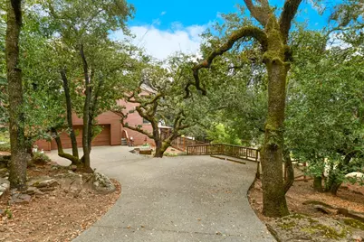 4004 Garnet Place, Santa Rosa, CA 95405 - Photo 2