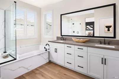 2539 Courtney Avenue, Santa Rosa, CA 95403 - Photo 6