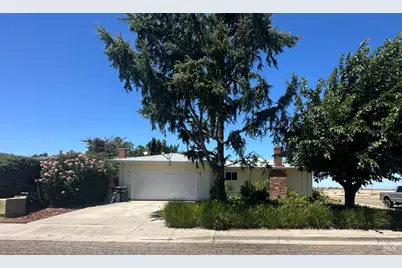 335 Sierra Avenue, Rio Vista, CA 94571 - Photo 2