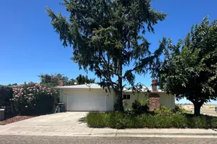 335 Sierra Ave, Rio Vista, CA 94571 - Photo 2