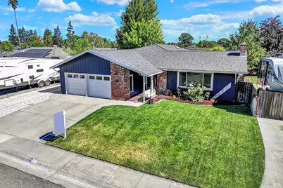 850 Sunset Drive, Dixon, CA 95620 - Photo 2
