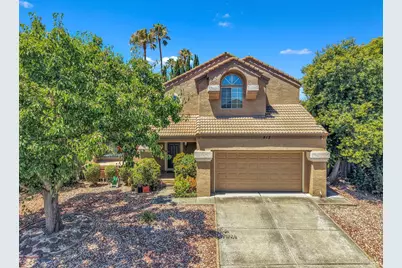 412 Donaldson Court, Suisun City, CA 94585 - Photo 2