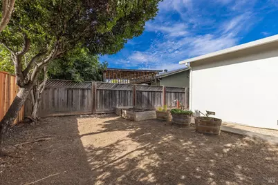 3125 Montclair Avenue, Napa, CA 94558 - Photo 22