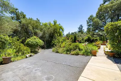 1431 Manzanita Avenue, Santa Rosa, CA 95404 - Photo 58