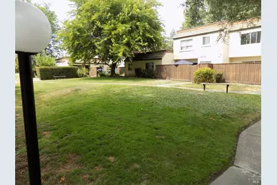 1709 Las Pravadas Court, Santa Rosa, CA 95409 - Photo 16