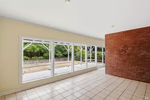 5 Sunny Oaks Dr, San Rafael, CA 94903 - Photo 8