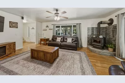 9945 Meadow Drive, Cobb, CA 95426 - Photo 10