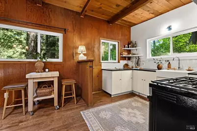 17358 Park Avenue, Guerneville, CA 95446 - Photo 8