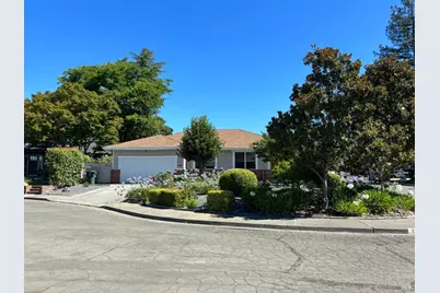 2429 Woodstock Court, Santa Rosa, CA 95409 - Photo 2