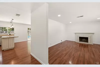 707 Granada Lane, Vacaville, CA 95688 - Photo 10