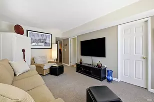 42 Oxford Dr, San Rafael, CA 94903 - Photo 16