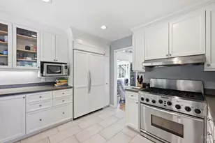 42 Oxford Dr, San Rafael, CA 94903 - Photo 10