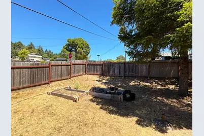 26851 Hawk Drive, Willits, CA 95490 - Photo 30