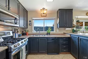 2417 Lemur St, Santa Rosa, CA 95401 - Photo 8